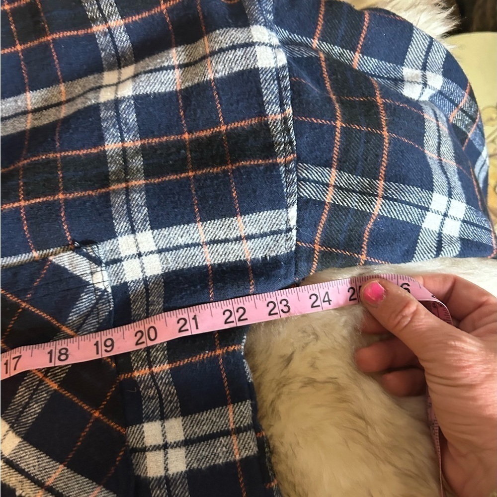 Women’s Size Large Flannel Blue Plaid Cropped Y2K streetwear casual comfy - Picture 4 of 7